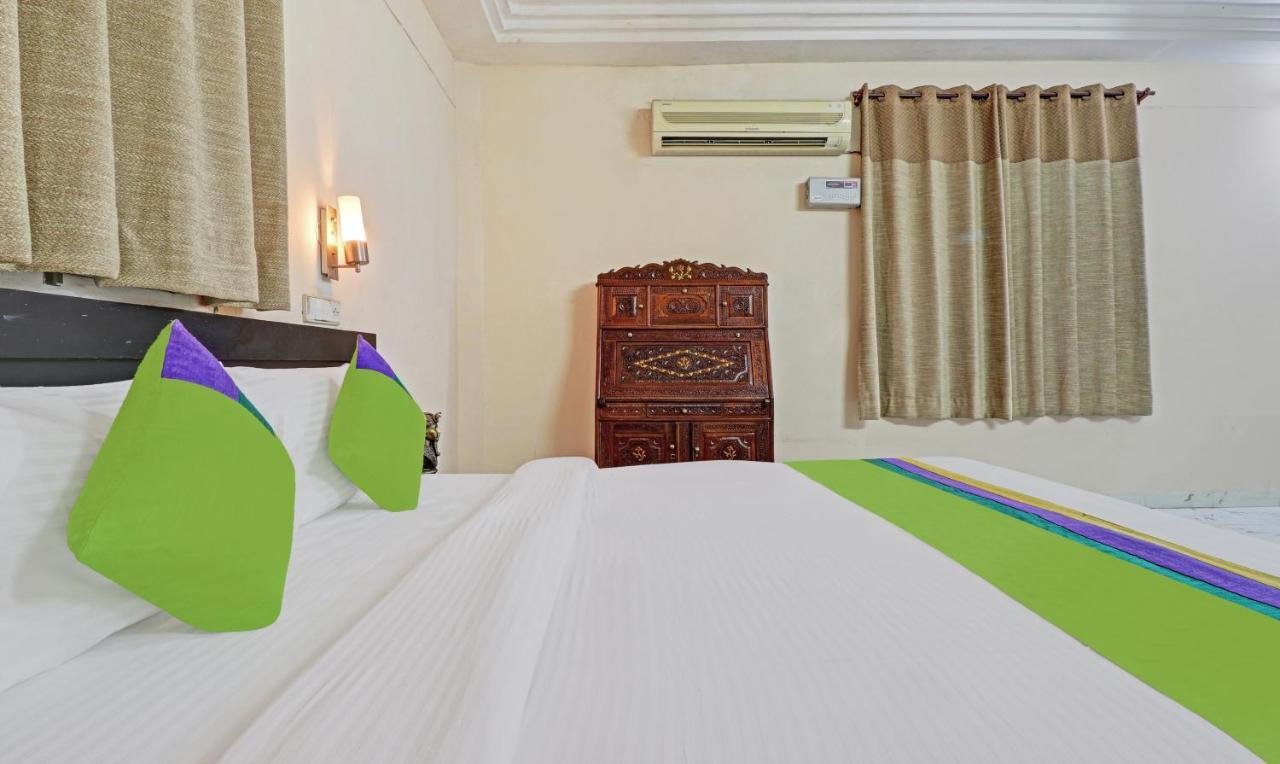Hotel Vikrant Pinjaur Εξωτερικό φωτογραφία
